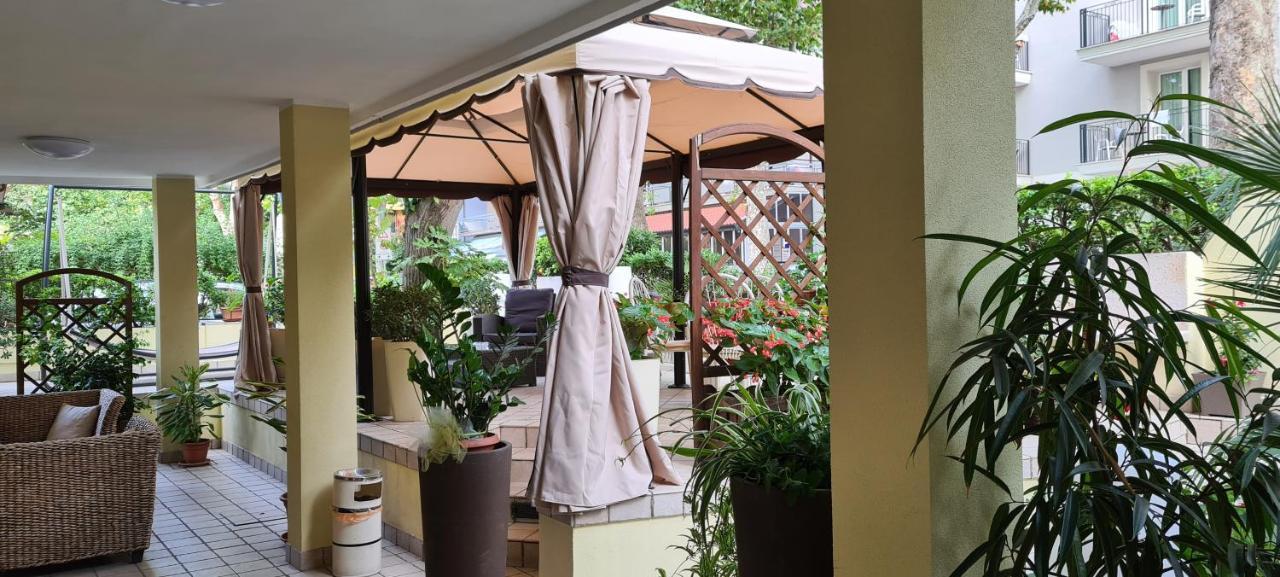 Hotel Beppe Rimini Exterior photo
