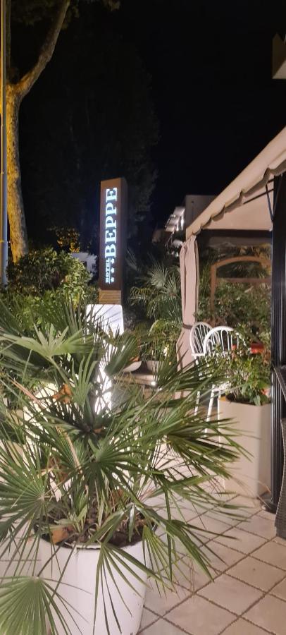 Hotel Beppe Rimini Exterior photo