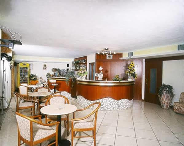 Hotel Beppe Rimini Exterior photo